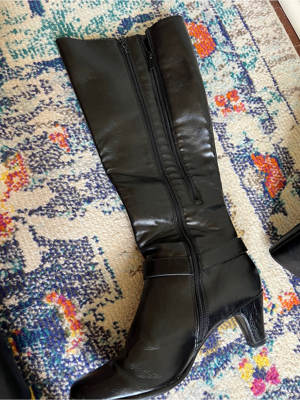 Aerosoles Heelrest extended calf Black Faux Leather Knee High Riding Boots 9 - Picture 2 of 5